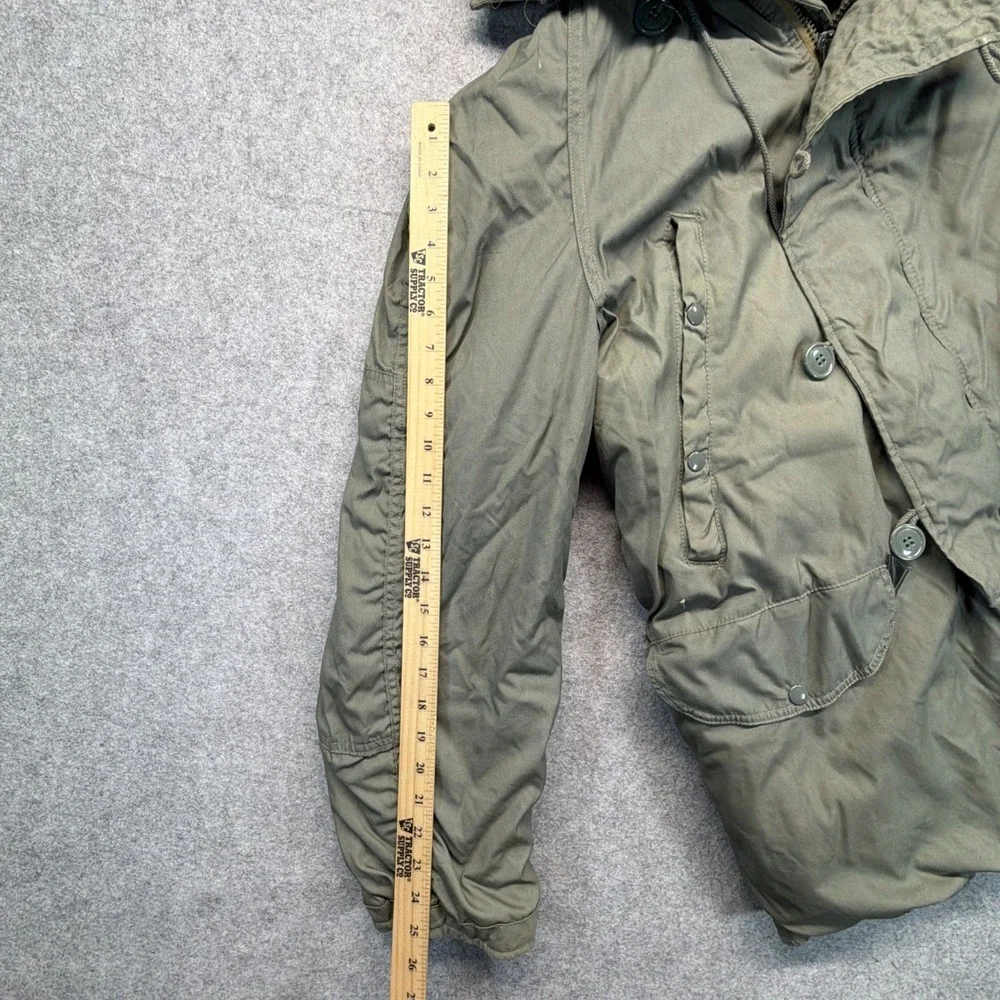 Vintage 1980 US Military N-3B Extreme Cold Weather Parka Medium Lancer MIL-P-627